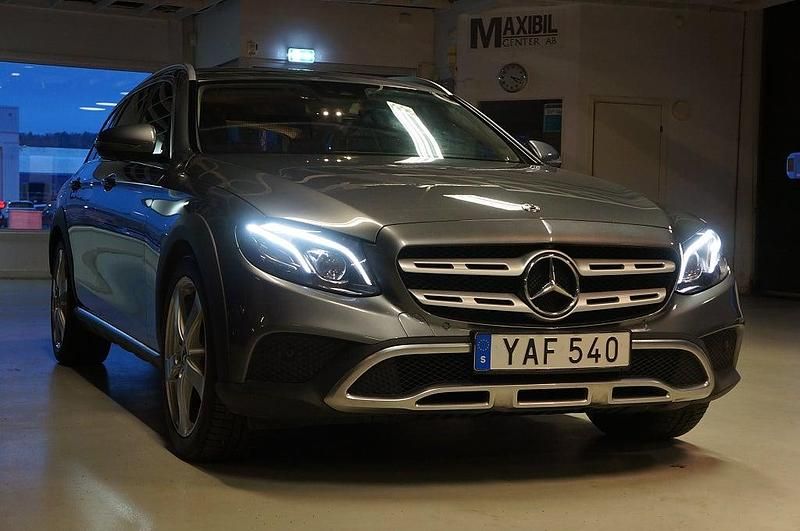 Begagnad Mercedes E220 All-Terrain Avantgarde 194 HK (142 kW) 2018 Grå Kombi