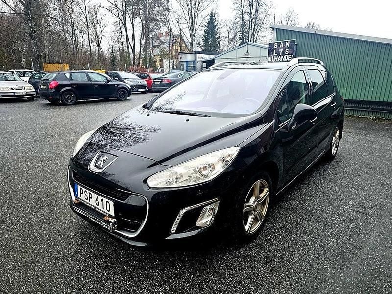 Begagnad Peugeot 308 SW 112 HK (82 kW) 2012 Svart Kombi