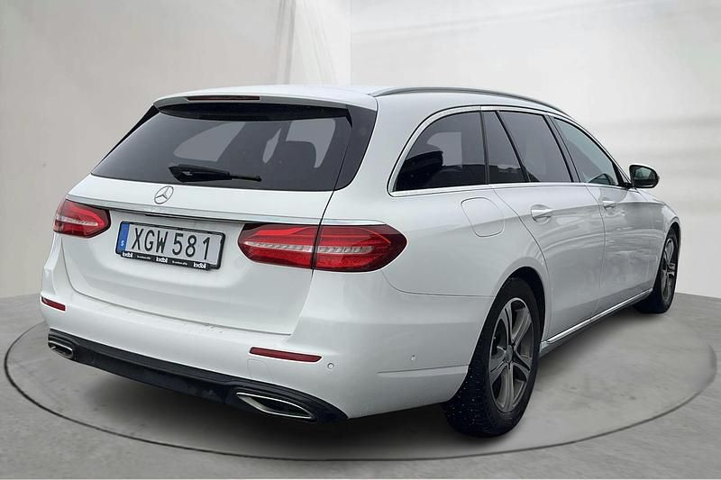 Begagnad Mercedes E200 Avantgarde 150 HK (110 kW) 2019 Vit Kombi