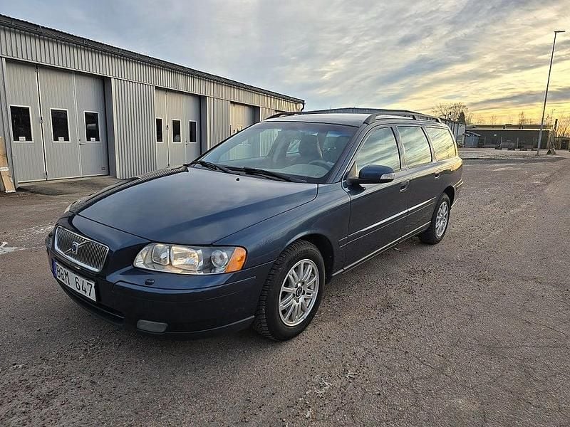 Blå Begagnad 2006 Volvo V70 Kinetic Kombi | 74 900 kr (Dyr) - Bild 1/4