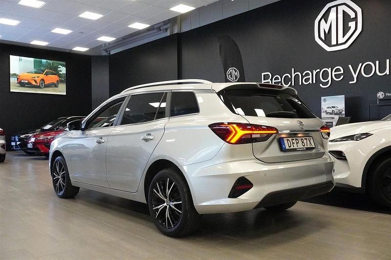 Begagnad MG MG5 EV Long Range 114 kW (156 HK) 2023 Grå Kombi