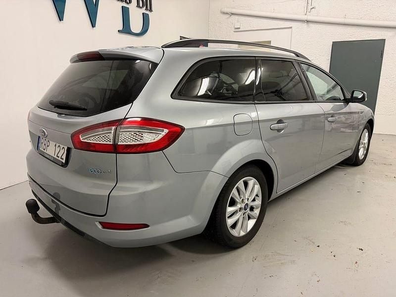 Begagnad Ford Mondeo Trend 116 HK (85 kW) 2011 Grå Kombi