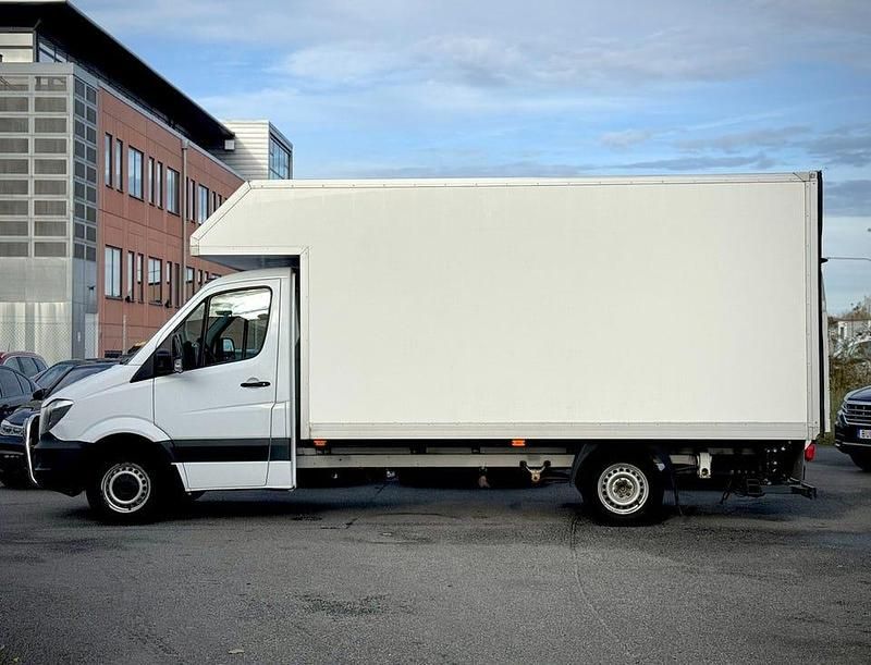 Vit Begagnad 2017 Mercedes 316 Van | 229 900 kr (Dyr) - Bild 1/4