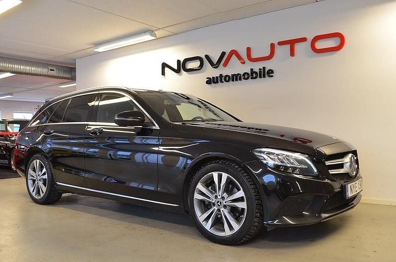 Begagnad Mercedes C200 Avantgarde 160 HK (117 kW) 2019 Svart Kombi