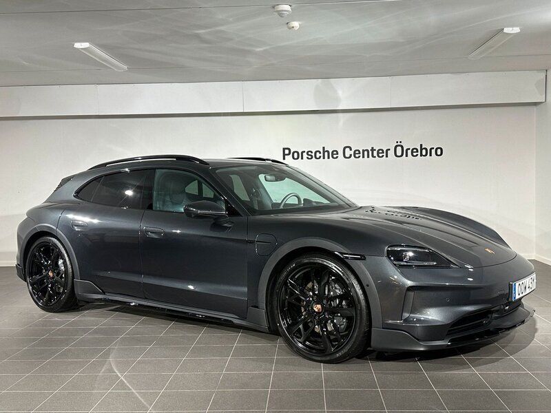 Grå Ny 2024 Porsche Taycan Cross Turismo Sedan | 1 145 000 kr - Bild 1/4