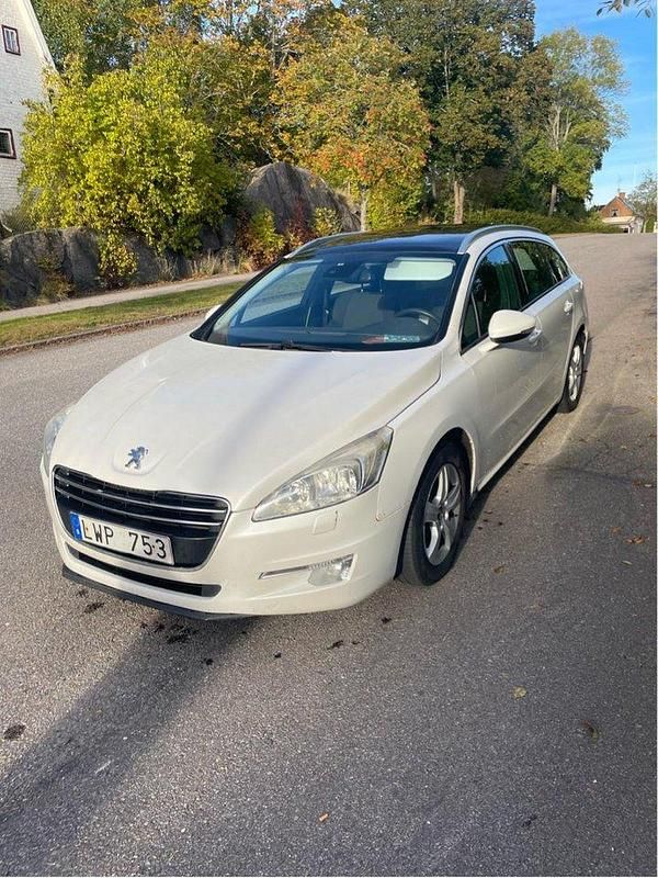 Vit Begagnad 2011 Peugeot 508 Kombi | 39 000 kr (Marknadspris) - Bild 1/4