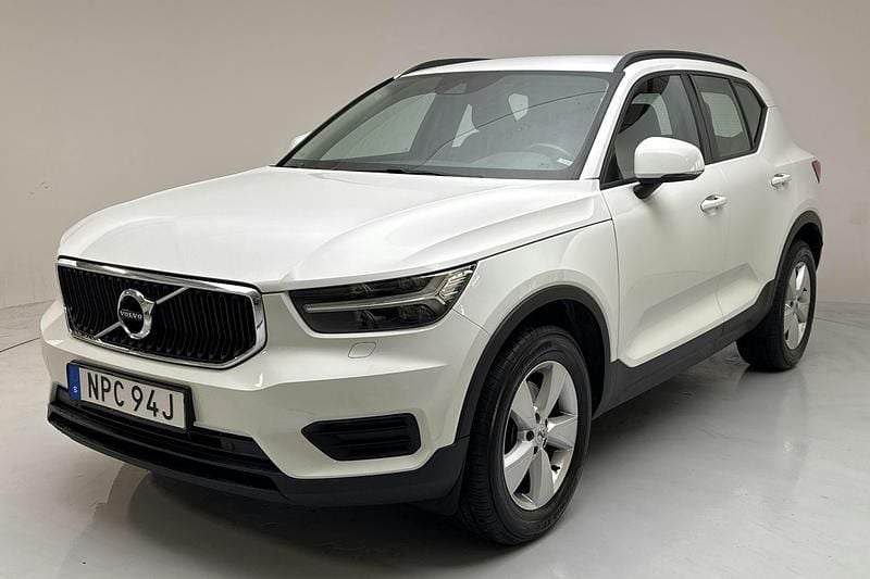 Vit Begagnad 2020 Volvo XC40 SUV | 189 000 kr - Bild 1/4