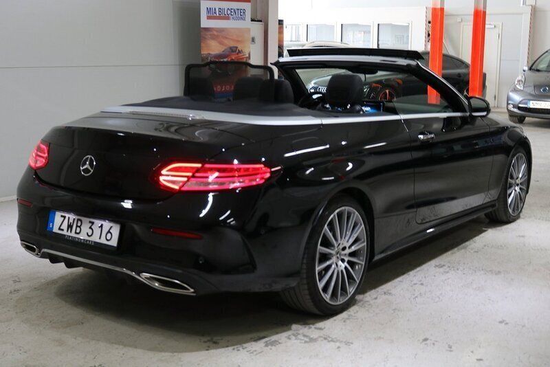 Begagnad Mercedes C300 AMG line 259 HK (190 kW) 2021 Svart Cab