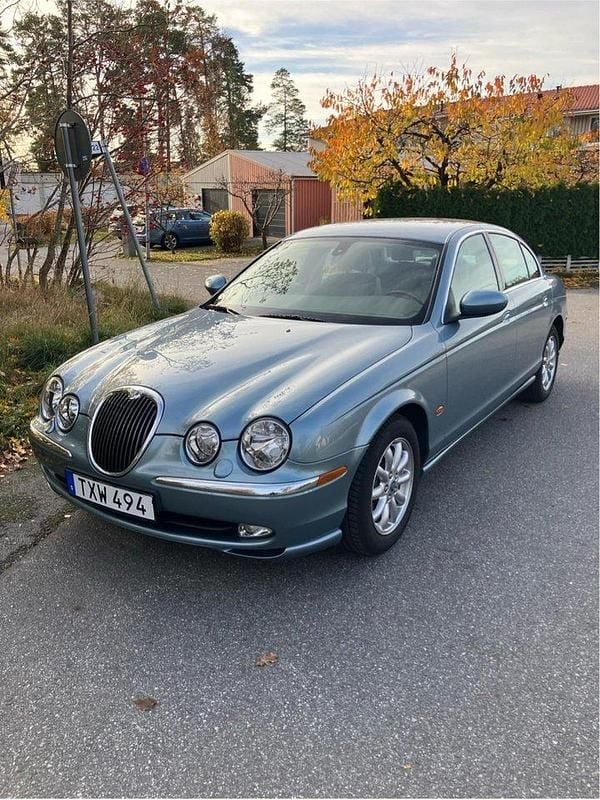 Blå Begagnad 2002 Jaguar S-Type Executive Sedan | 129 000 kr - Bild 1/4