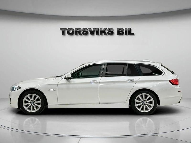 Begagnad BMW 520 184 HK (135 kW) 2014 Vit Kombi
