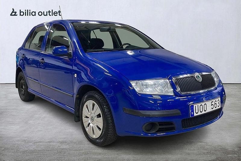 Begagnad Skoda Fabia 2004 Blå