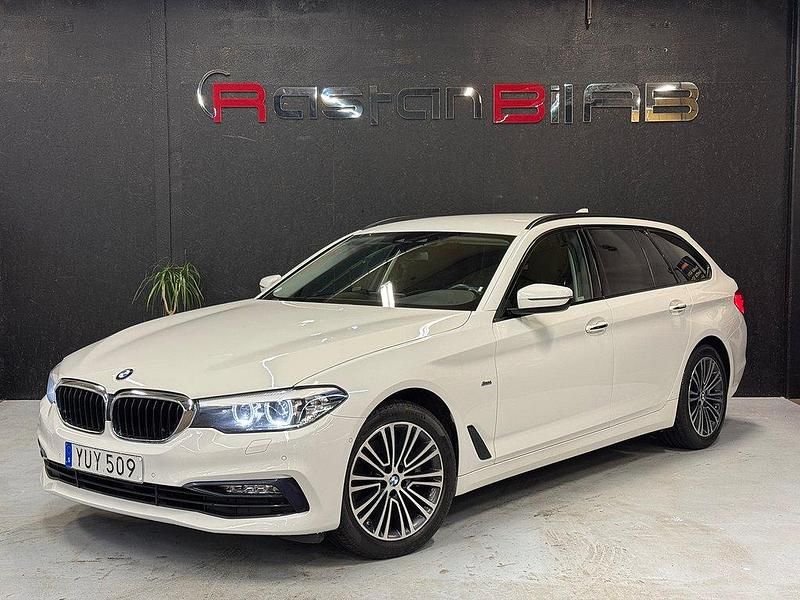 Vit Begagnad 2017 BMW 520 Sport Line Kombi | 205 000 kr (Bra pris) - Bild 1/4