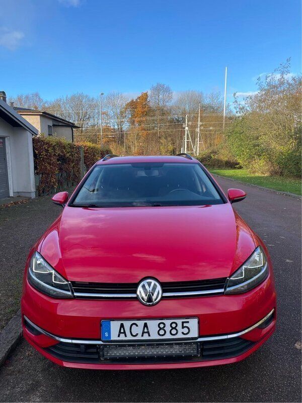 Röd Begagnad 2018 VW Golf VII Kombi | 119 000 kr (Bra pris) - Bild 1/4