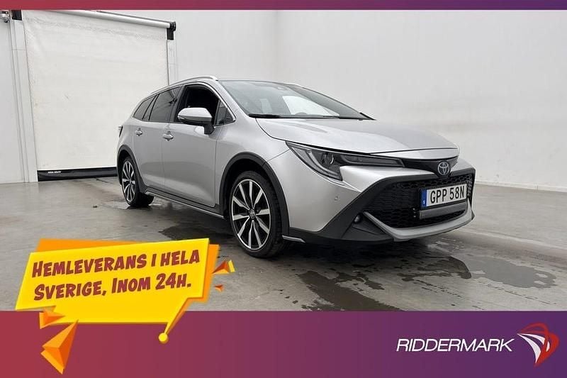 Silver Begagnad 2022 Toyota Corolla Kombi | 269 900 kr (Marknadspris) - Bild 1/3