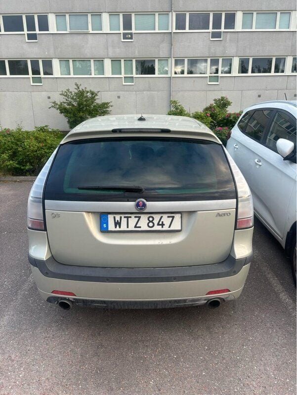 Grå Begagnad 2006 Saab 9-3 Aero Kombi | 20 000 kr (Superpris) - Bild 1/4
