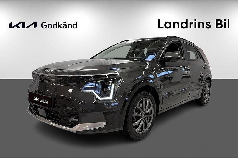 Grå Begagnad 2024 Kia e-Niro Advance SUV | 365 300 kr (Dyr) - Bild 1/4