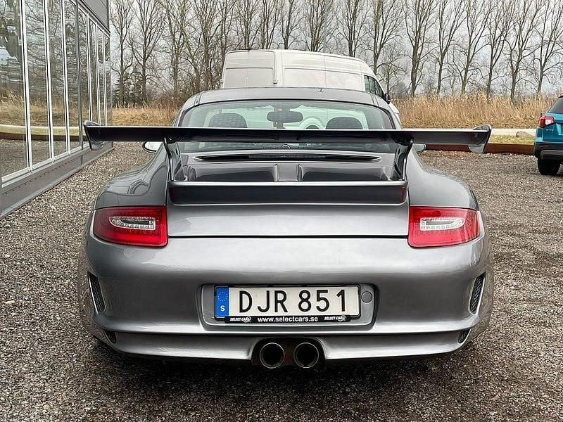 Begagnad Porsche 911 Carrera S 355 HK (261 kW) 2005 Grå