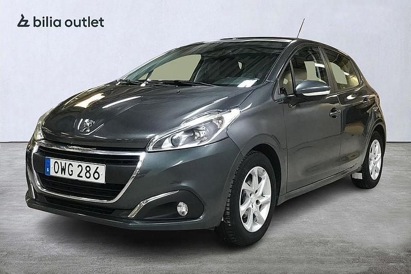 Grå Begagnad 2015 Peugeot 208 Halvkombi | 69 900 kr (Marknadspris) - Bild 1/3