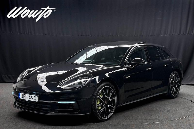 Svart Begagnad 2019 Porsche Panamera 4 Sport Turismo Sedan | 589 800 kr (Marknadspris) - Bild 1/3
