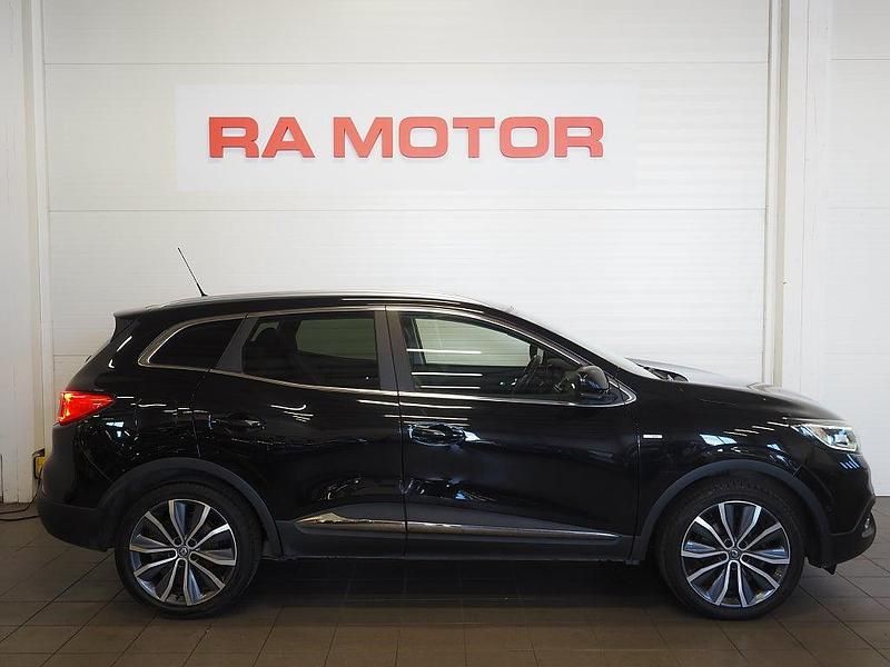 Begagnad Renault Kadjar Bose Edition 111 HK (81 kW) 2017 Svart SUV