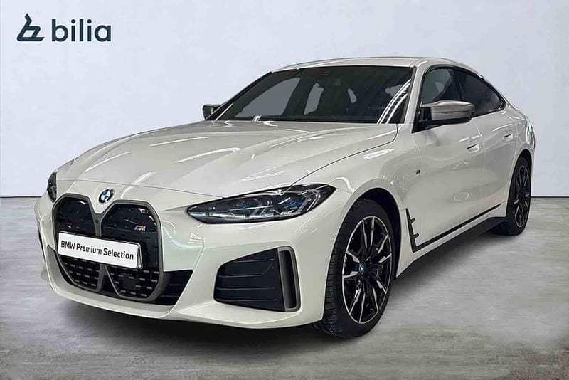 Vit Begagnad 2024 BMW i4 Sedan | 529 900 kr (Bra pris) - Bild 1/1