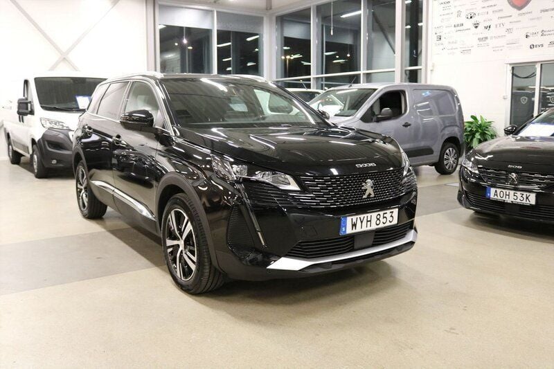 Svart Begagnad 2023 Peugeot 5008 GTi Minibuss | 319 900 kr (Marknadspris) - Bild 1/4