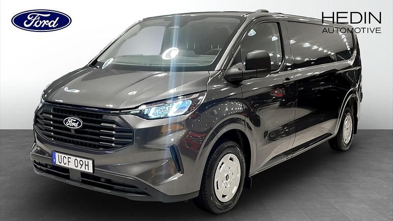 Grå Ny 2025 Ford Transit Custom Trend Van | 531 125 kr (Marknadspris) - Bild 1/4