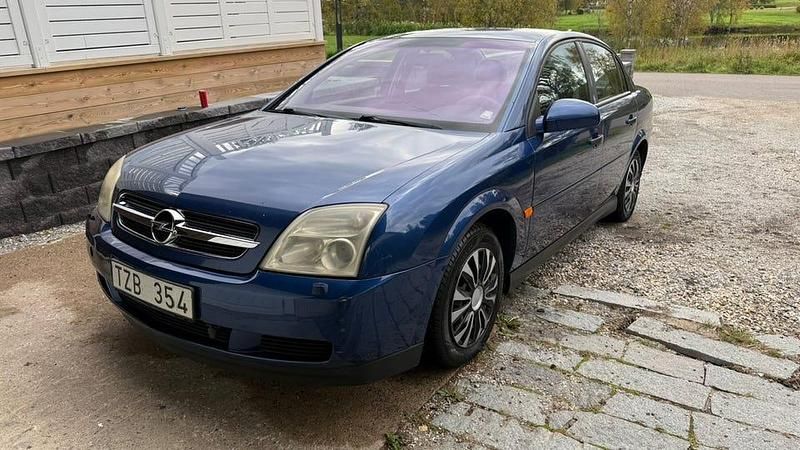 Begagnad 2003 Opel Vectra Sedan | 25 000 kr (Dyr) - Bild 1/4