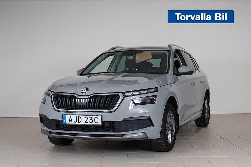 Grå Begagnad 2019 Skoda Kamiq Style SUV | 229 900 kr (Marknadspris) - Bild 1/4