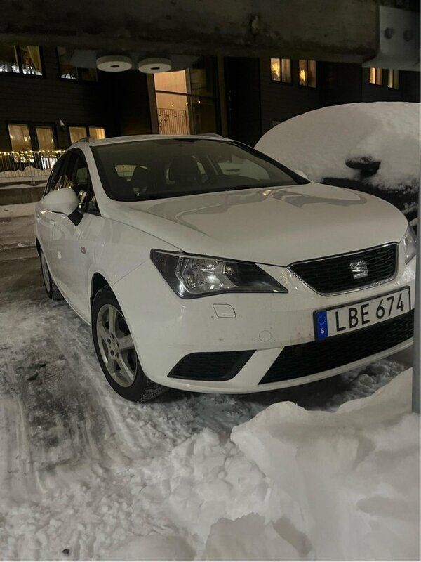 Vit Begagnad 2015 Seat Ibiza ST Style Kombi | 49 000 kr (Superpris) - Bild 1/2