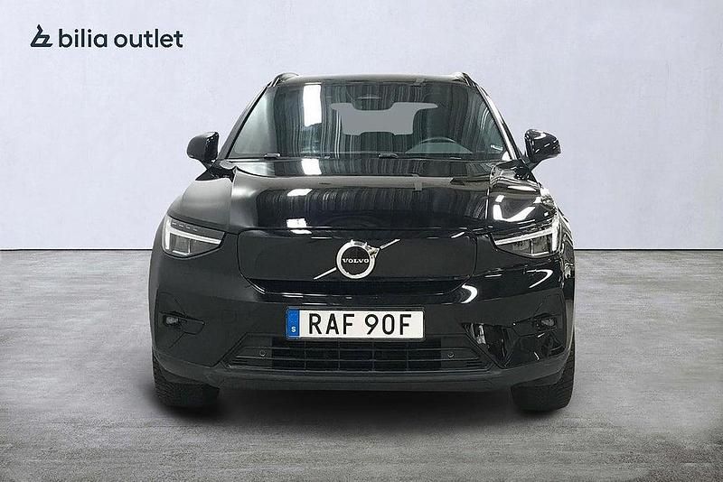 Begagnad Volvo XC40 Single Motor 175 kW (238 HK) 2023 Svart SUV