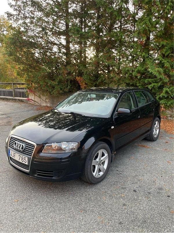 Svart Begagnad 2007 Audi A3 Sportback Attraction Halvkombi | 24 000 kr (Marknadspris) - Bild 1/4