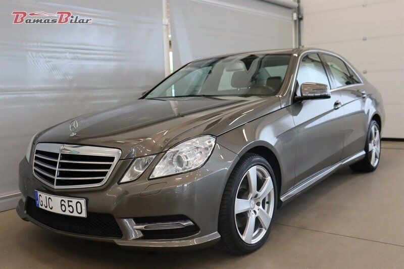 Grå Begagnad 2013 Mercedes E200 Sedan | 119 900 kr (Marknadspris) - Bild 1/4
