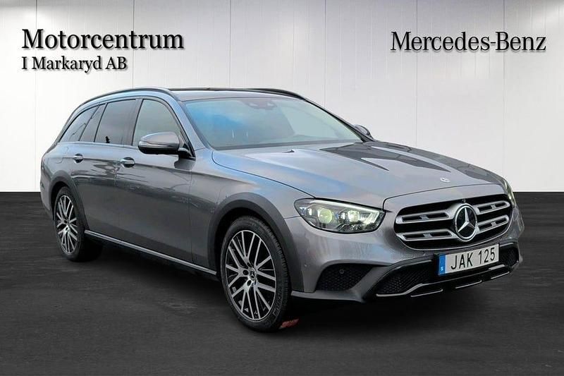 Begagnad Mercedes E220 All-Terrain 200 HK (147 kW) 2023 Grå Kombi