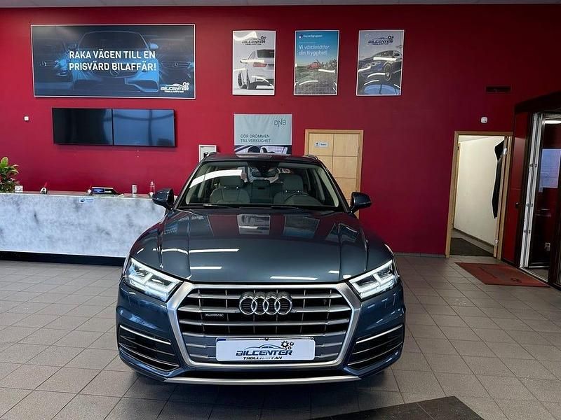 Begagnad Audi Q5 190 HK (139 kW) 2017 Blå SUV