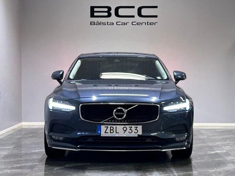 Begagnad Volvo S90 Momentum 150 HK (110 kW) 2017 Mörkblå Sedan