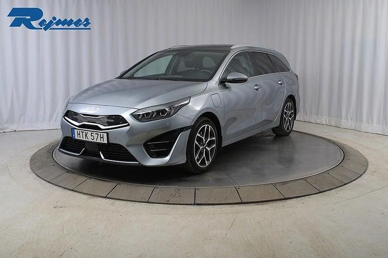 Begagnad Kia Ceed Sportswagon Advance 105 HK (77 kW) 2023 Grå Kombi