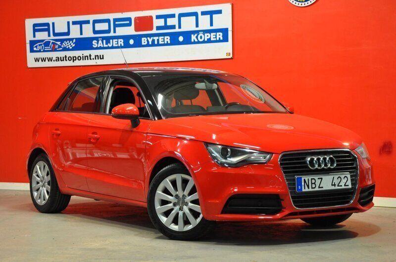 Röd Begagnad 2013 Audi A1 Sportback Halvkombi | 102 900 kr (Marknadspris) - Bild 1/4