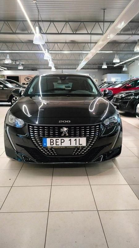 Begagnad Peugeot 208 101 HK (74 kW) 2021 Svart Halvkombi