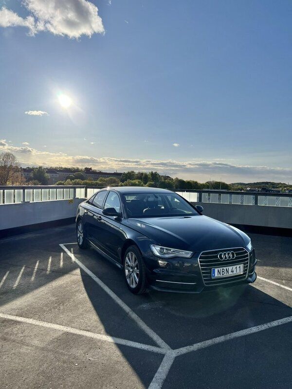 Blå Begagnad 2016 Audi A6 Sport Sedan | 179 000 kr (Marknadspris) - Bild 1/4