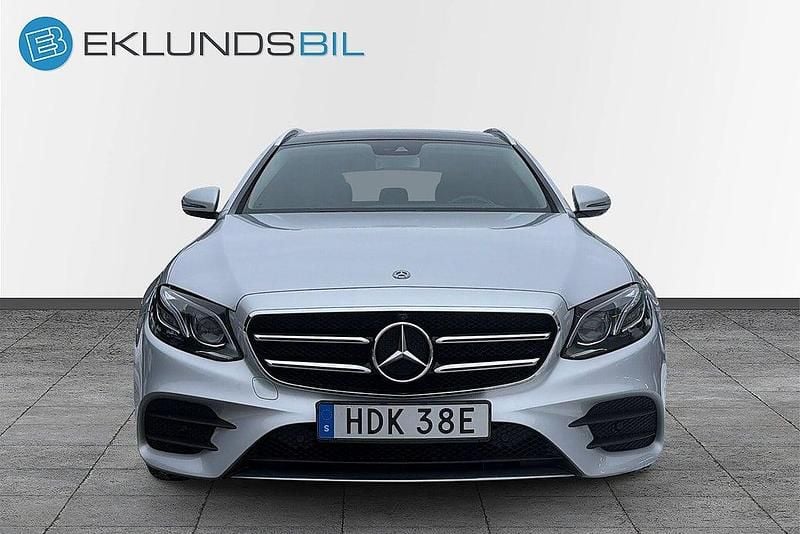 Begagnad Mercedes E200 AMG line 160 HK (117 kW) 2019 Silver Kombi