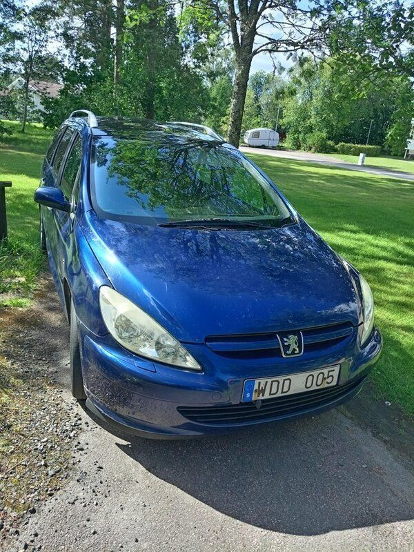 Blå Begagnad 2005 Peugeot 307 Kombi | 18 000 kr (Bra pris) - Bild 1/4