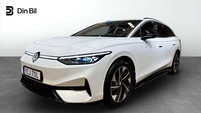 Vit Begagnad 2024 VW ID.7 Pro Kombi | 509 900 kr (Marknadspris) - Bild 1/4
