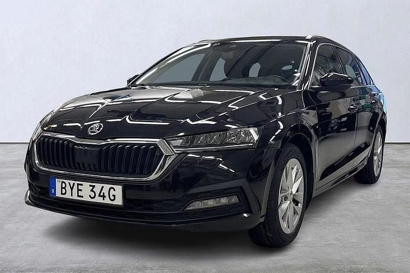 Begagnad Skoda Octavia 112 HK (82 kW) 2022 Svart Kombi
