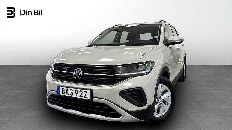 Ljusgrå (ascot grey) Begagnad 2023 VW T-Cross Life SUV | 204 900 kr (Marknadspris) - Bild 1/4