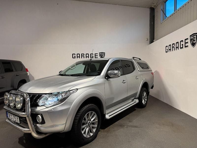 Silver Begagnad 2018 Mitsubishi L200 Pickup | 219 000 kr (Bra pris) - Bild 1/4