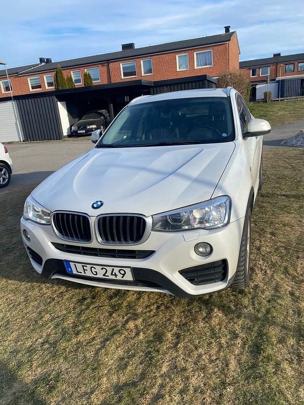 Begagnad 2016 BMW X4 SUV | 175 000 kr (Marknadspris) - Bild 1/4