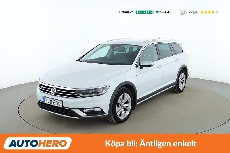 Vit Begagnad 2018 VW Passat Alltrack Kombi | 193 000 kr (Marknadspris) - Bild 1/4
