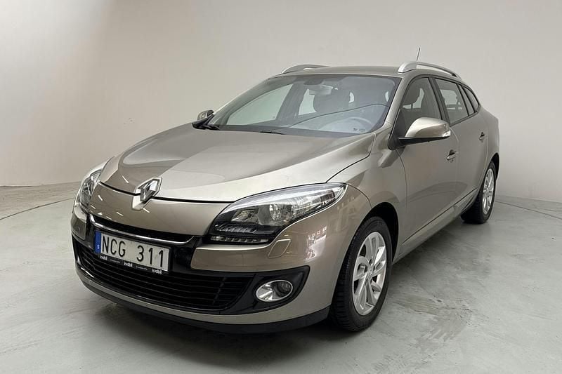 Ljusbrun Begagnad 2013 Renault Mégane III | 75 000 kr (Marknadspris) - Bild 1/4