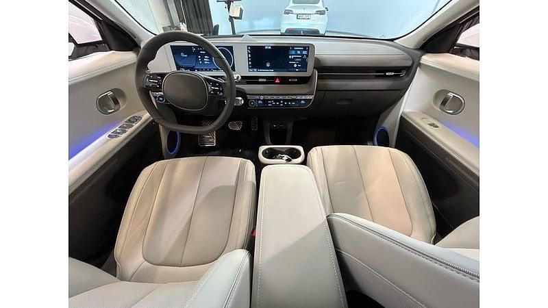 Begagnad Hyundai Ioniq 5 Advanced 167 kW (228 HK) 2024 Grå SUV